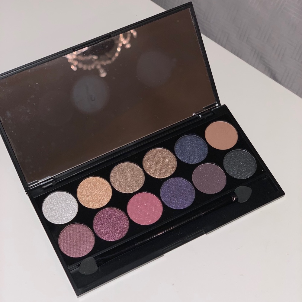 Sleek makeup eyeshadow palette